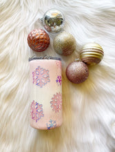 Load image into Gallery viewer, Pink Snowflake Glitter Tumbler